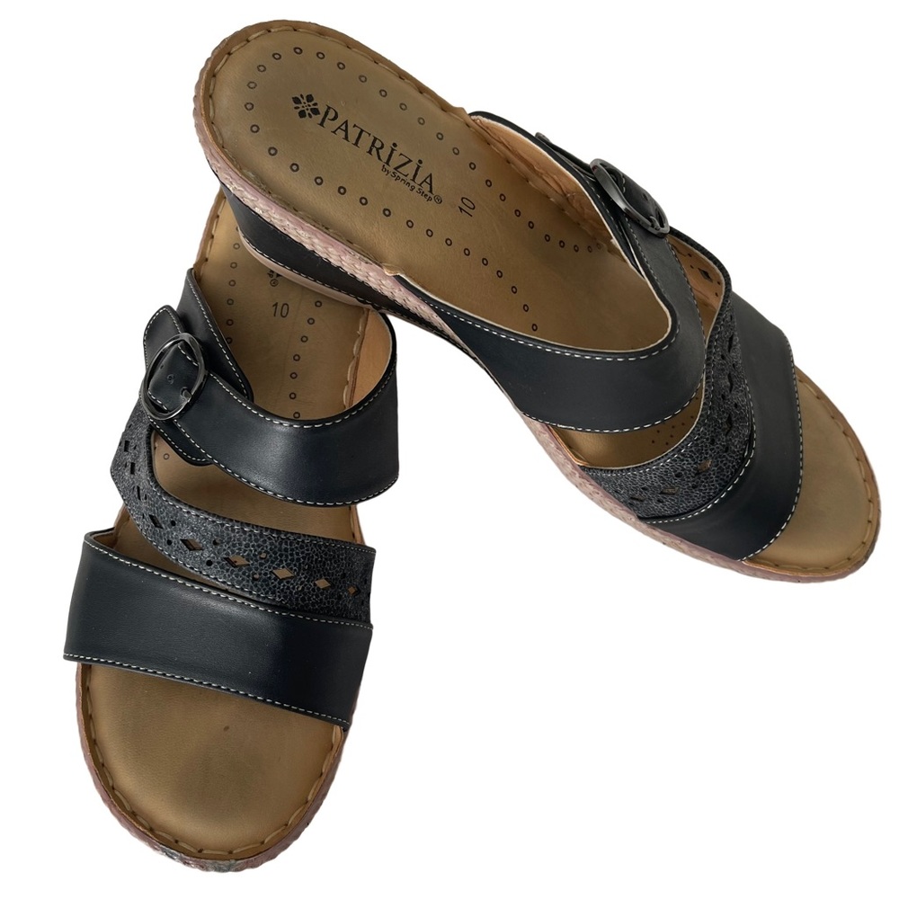 PATRIZIA by Spring Step Black leather strap slip on sandals size 10